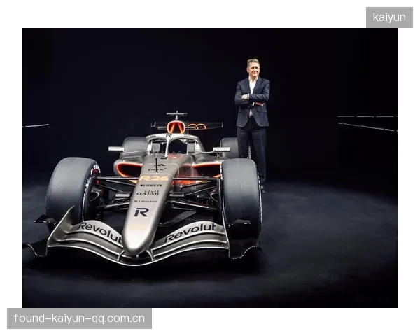 F1车队赛季中期技术分享大会推动行业进步