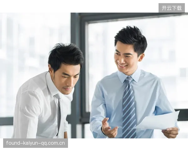 叶博亚：从“小人物”到“百万身价”的秘密——如何在职场中逆袭？